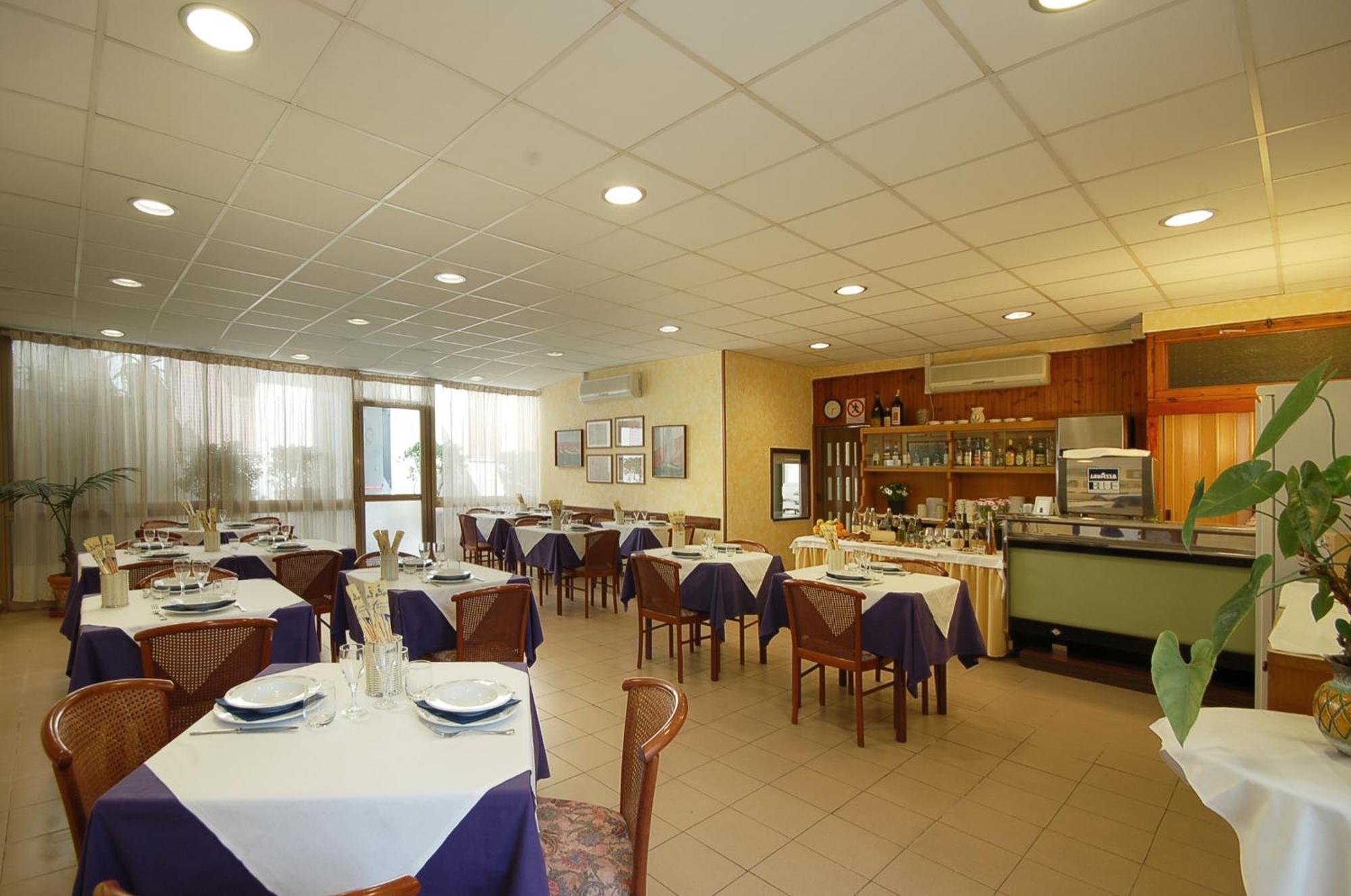 Hotel Ely Viareggio Ngoại thất bức ảnh